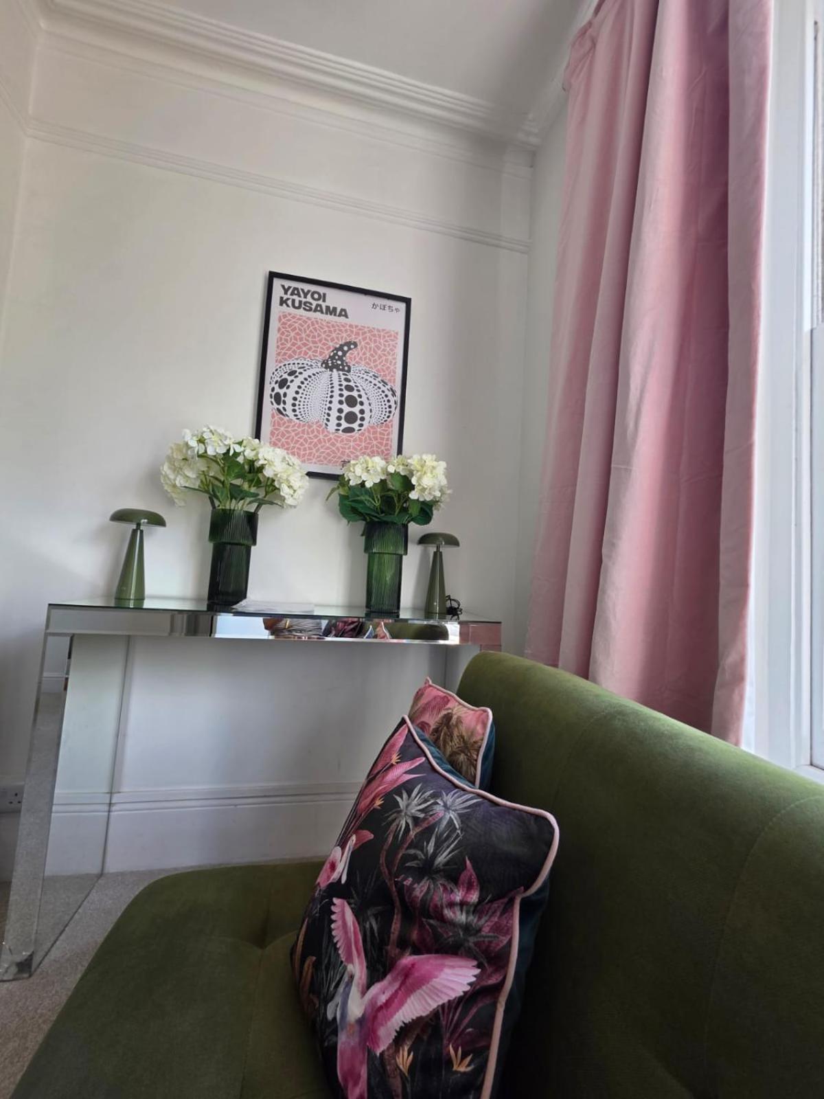 Belsize Park Boutique Accommodation Лондон Экстерьер фото